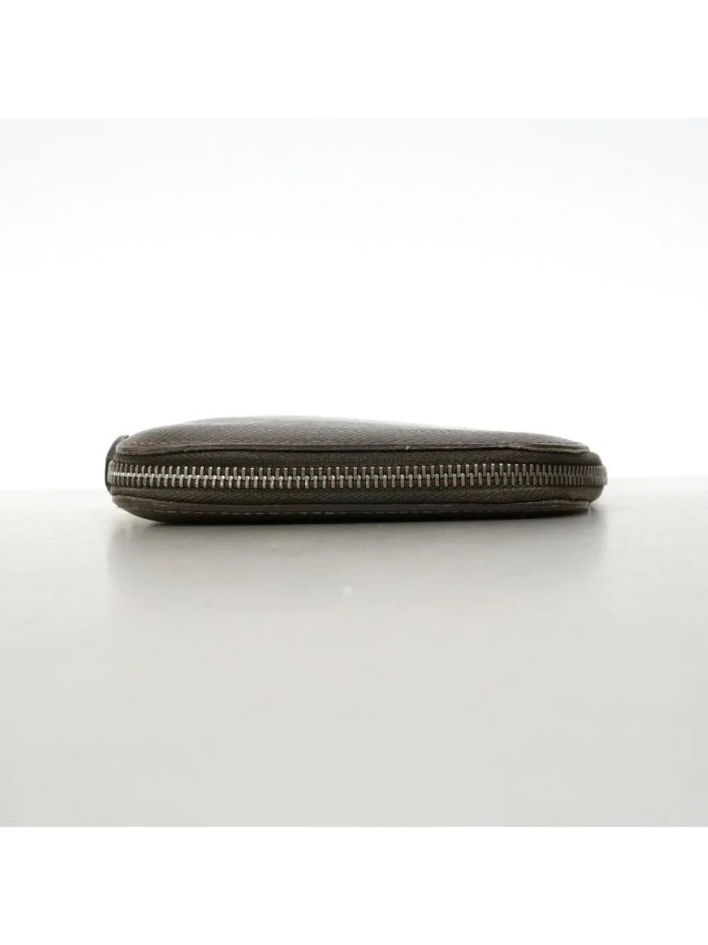 Louis Vuitton Wallet Taiga Organizer Atoll Grizzly
